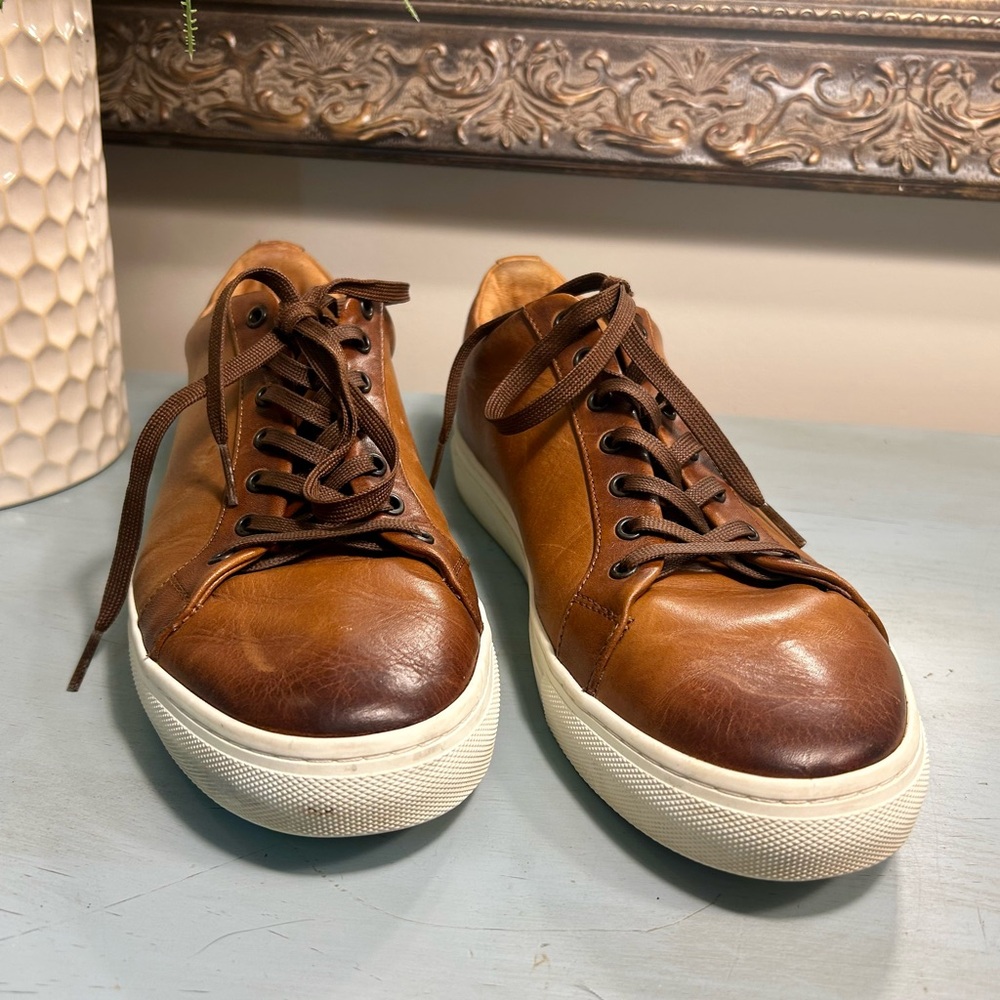 Thursday Brown Leather Low-Top Sneakers